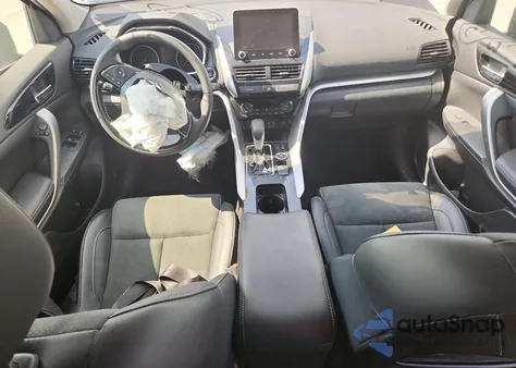 2024 Mitsubishi Eclipse Cross Se z USA, uszkodzony, nr VIN JA4ATWAAXRZ079637